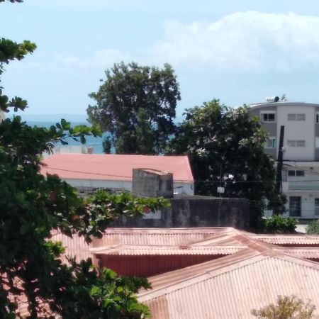 Le Yuka Apartment Saint-Francois  Bagian luar foto