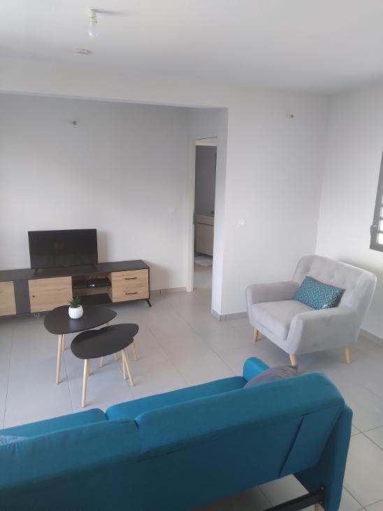 Le Yuka Apartment Saint-Francois  Bagian luar foto