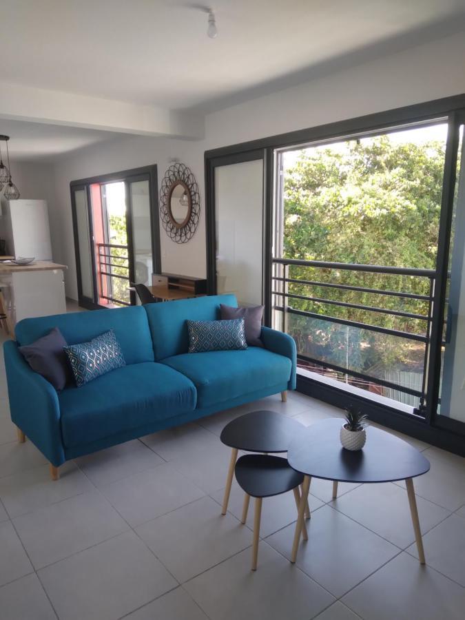Le Yuka Apartment Saint-Francois  Bagian luar foto