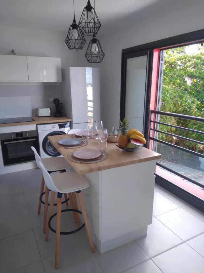 Le Yuka Apartment Saint-Francois  Bagian luar foto